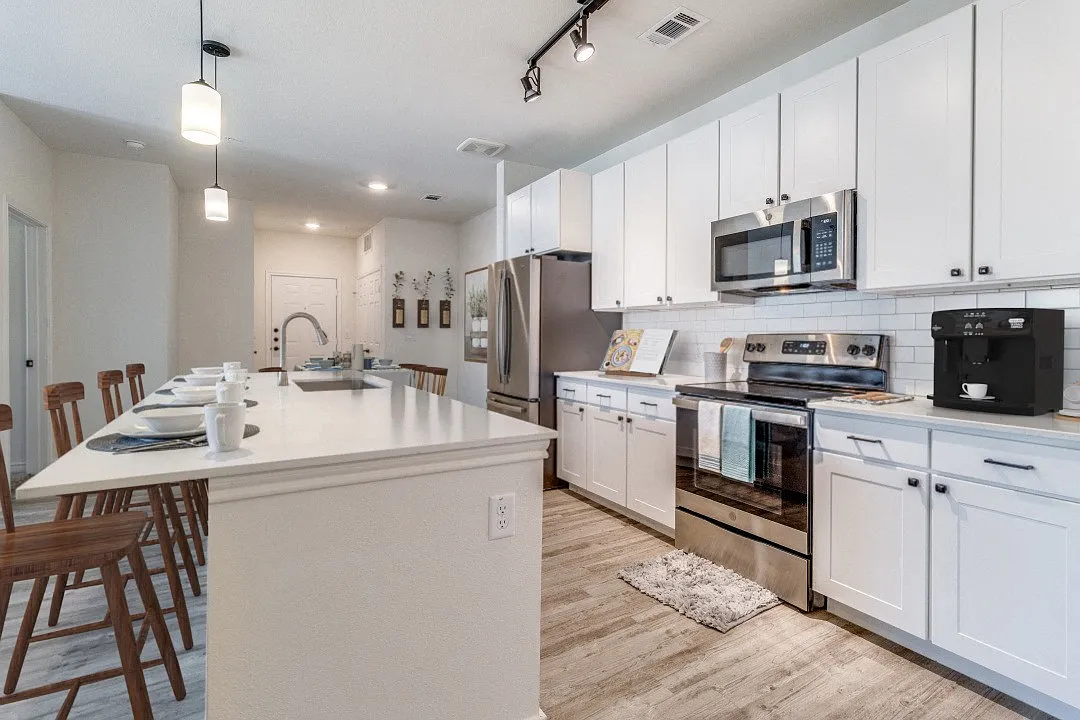 Residence at Gateway Village — Photo 1