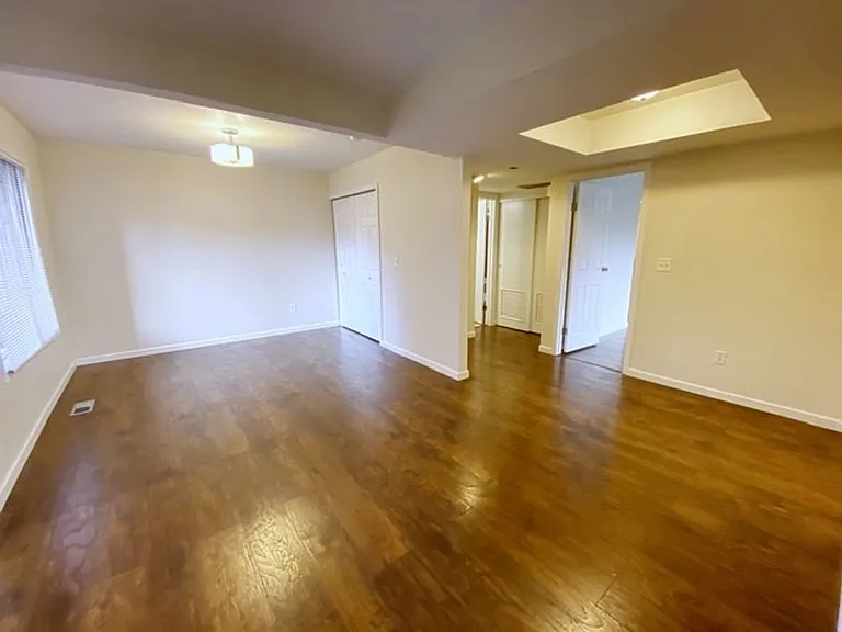 7270 Huntsmen Cir #F — Photo 35