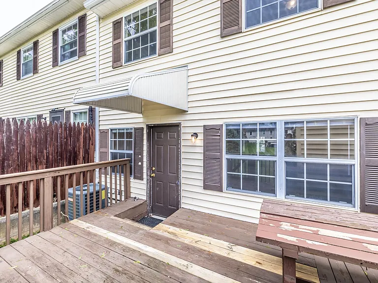 188 Chester Ct #1 — Photo 24