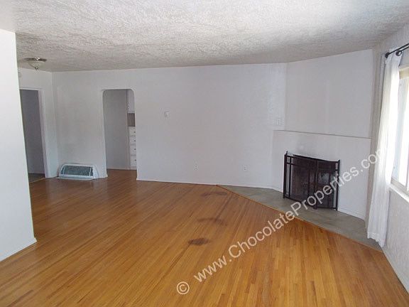 2nd image of 1020 La Poblana Rd NW