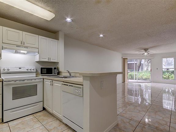 4th image of 10024 Strafford Oak Ct APT 808