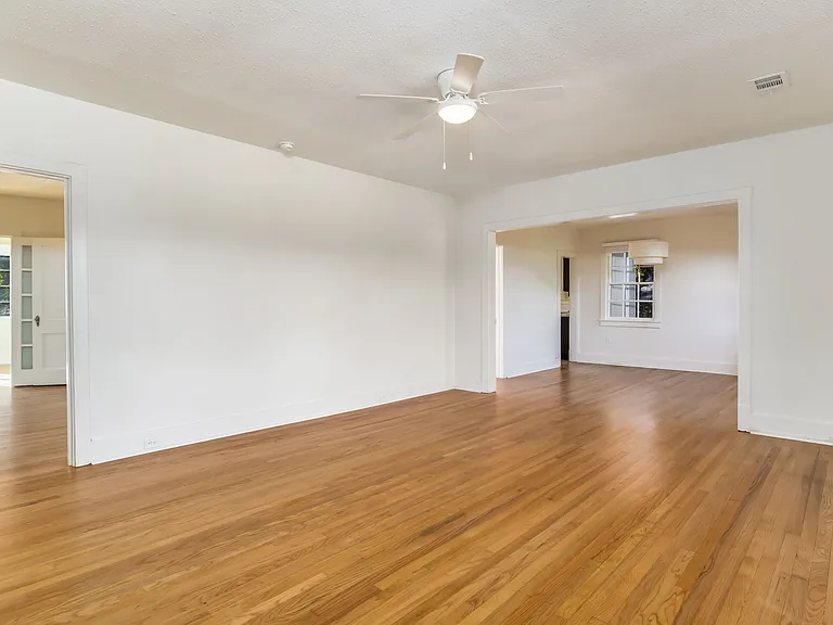 1515 E Lakeview Ave #D — Photo 16