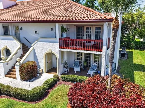 10550 Village Dr APT 104, Seminole, FL 33772