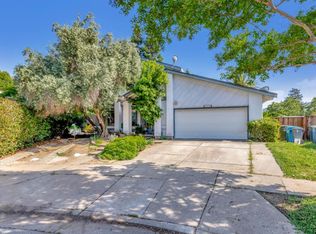 7400 Filice Dr, Gilroy, CA 95020