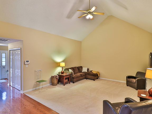 5th image of 3606 Delverton Way