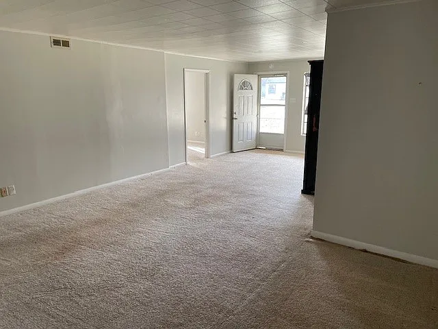 1916 S Millwood Ave — Photo 11