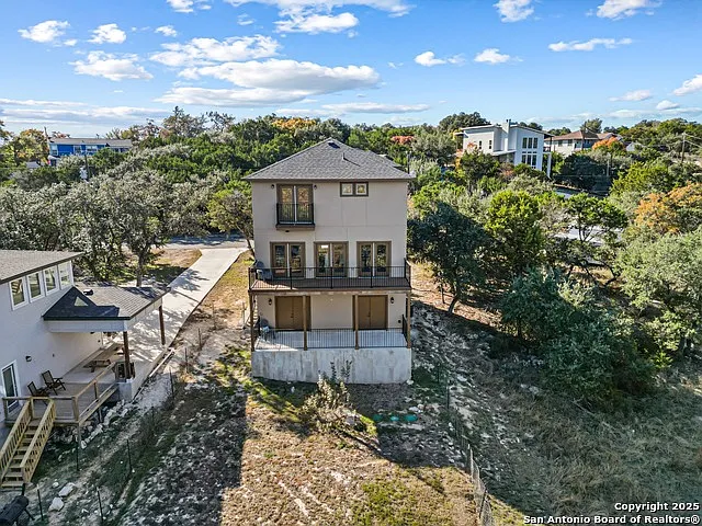 1216 Canyon Lake Dr — Photo 32