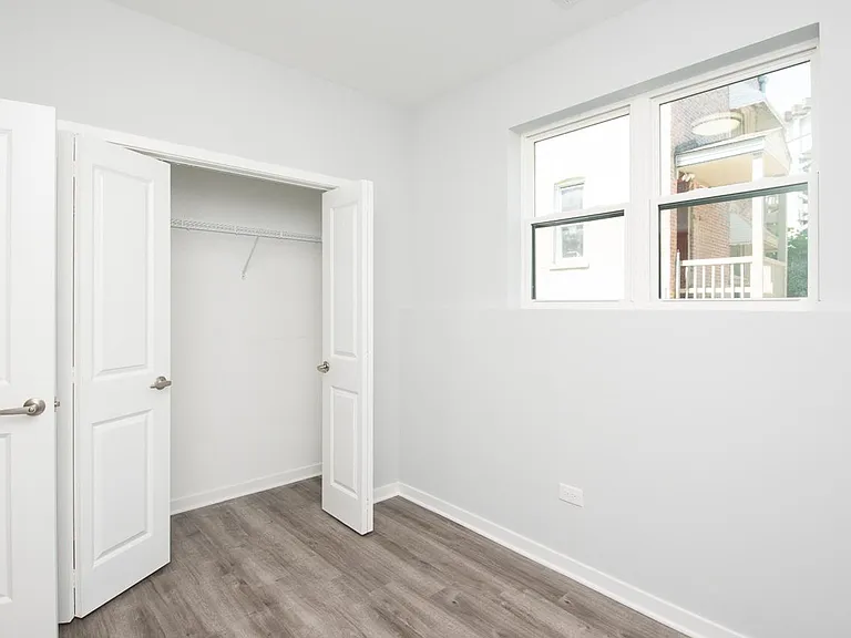 1813 W Cermak Rd #1 — Photo 10