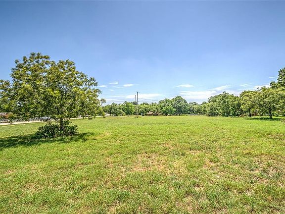 2nd image of 4901 Stafford Dr