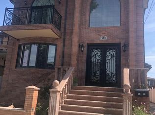 4359 159th St, Flushing, NY 11358