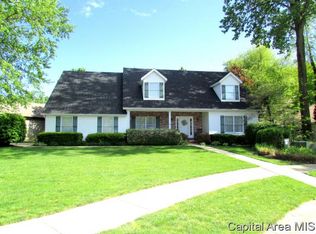 4012 Old Mill Ln, Springfield, IL 62711