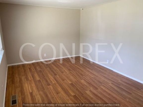 2nd image of 1426 Reale Ave