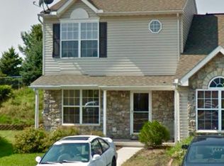 23 Johns Dr, Enola, PA 17025