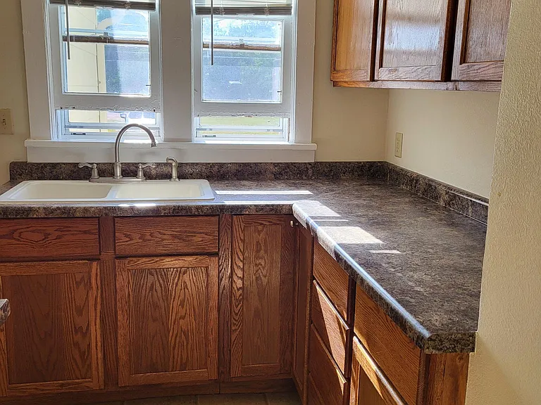 1011 Haines Ave — Photo 7
