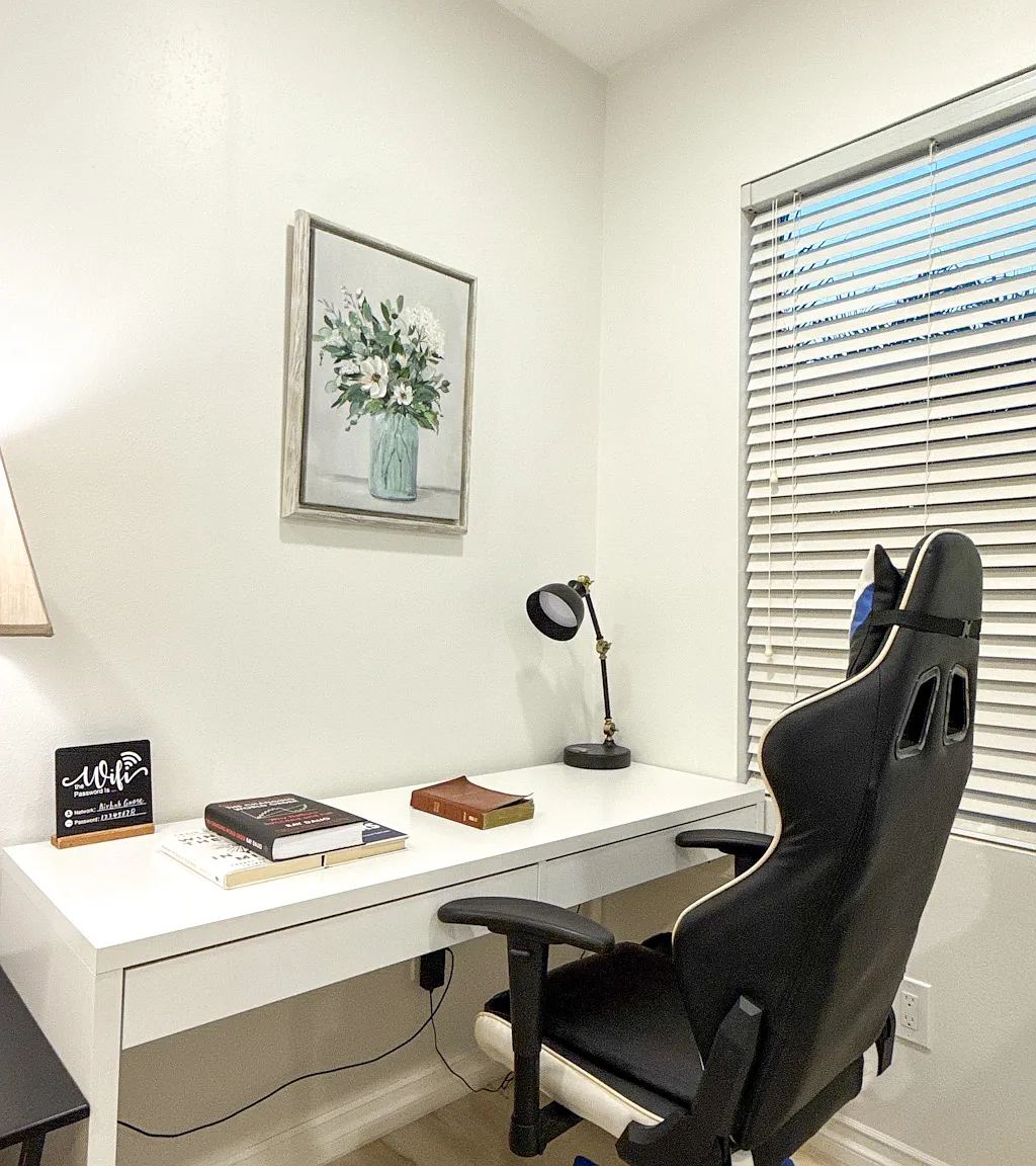 Studio, 350 sqft, $2,000 — Photo 3