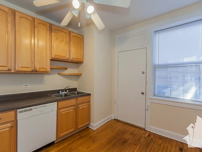 853 W Cornelia Ave #1S — Photo 8