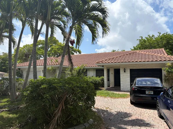 1410 NW 93rd Ter, Coral Springs, FL 33071