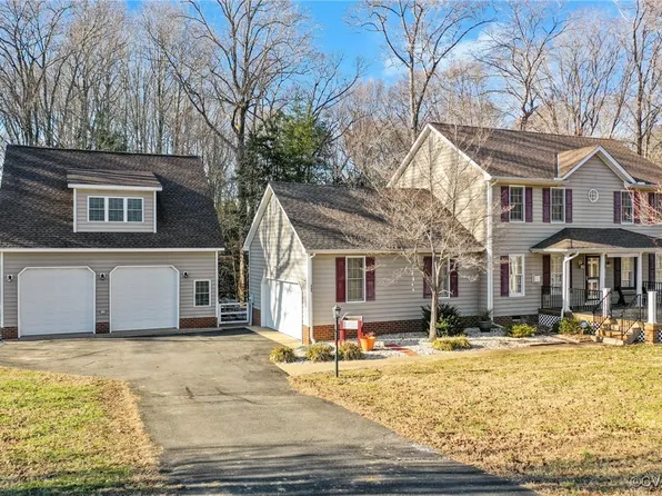 369 Henley Fork Dr, Tappahannock, VA 22560