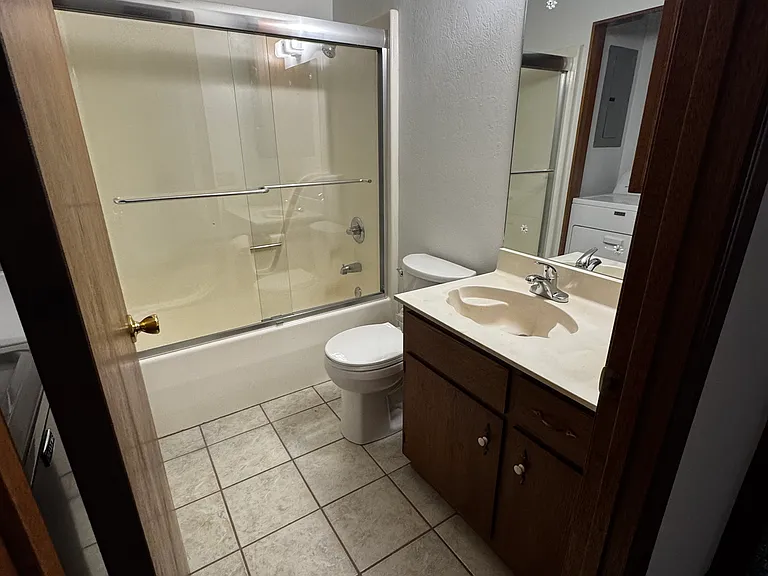 315 E Main St #4 — Photo 10