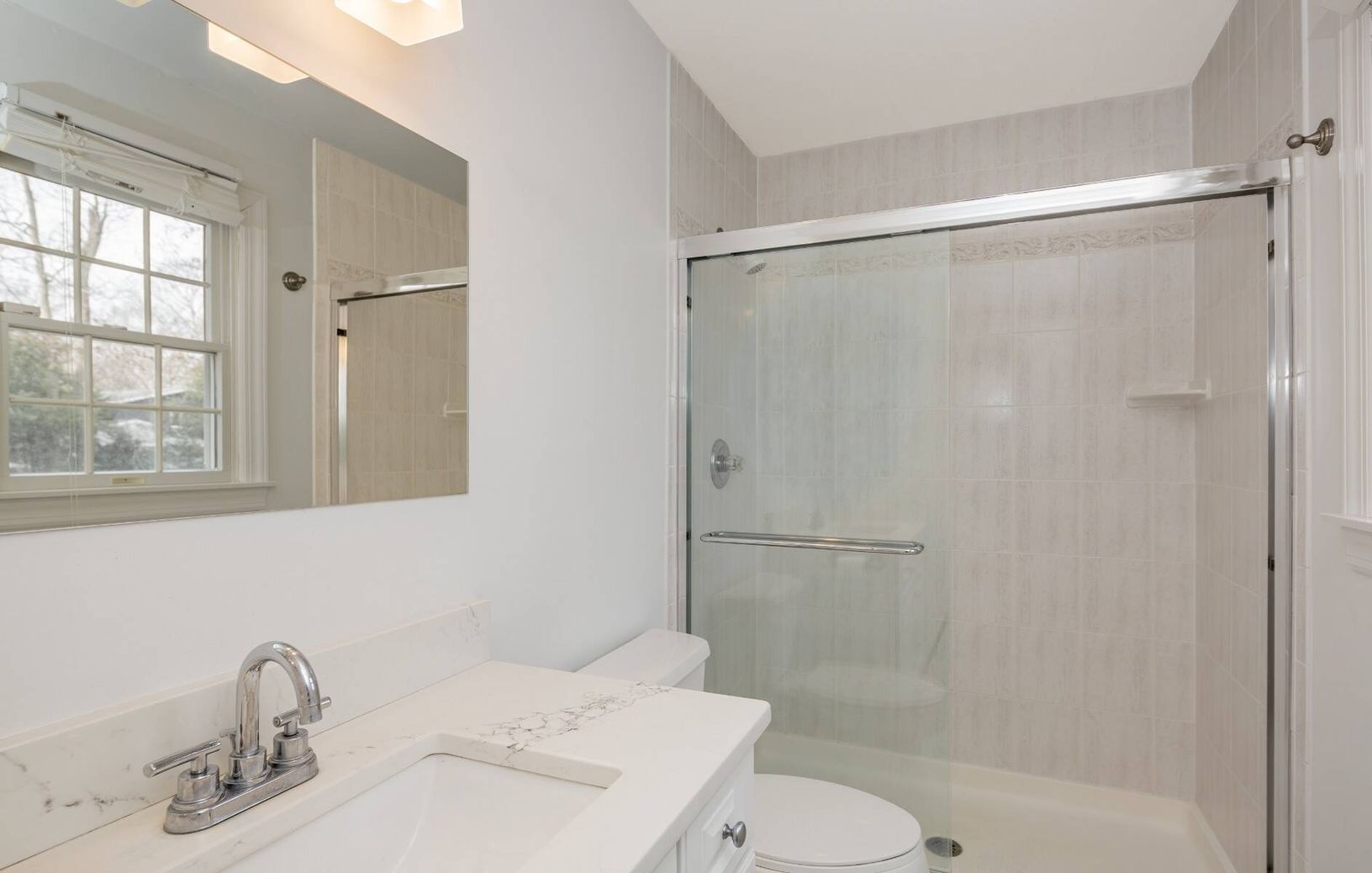 Primary Ensuite Bath