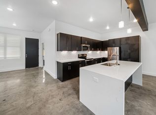 211 Lynn Dr #102, Bryan, TX 77801