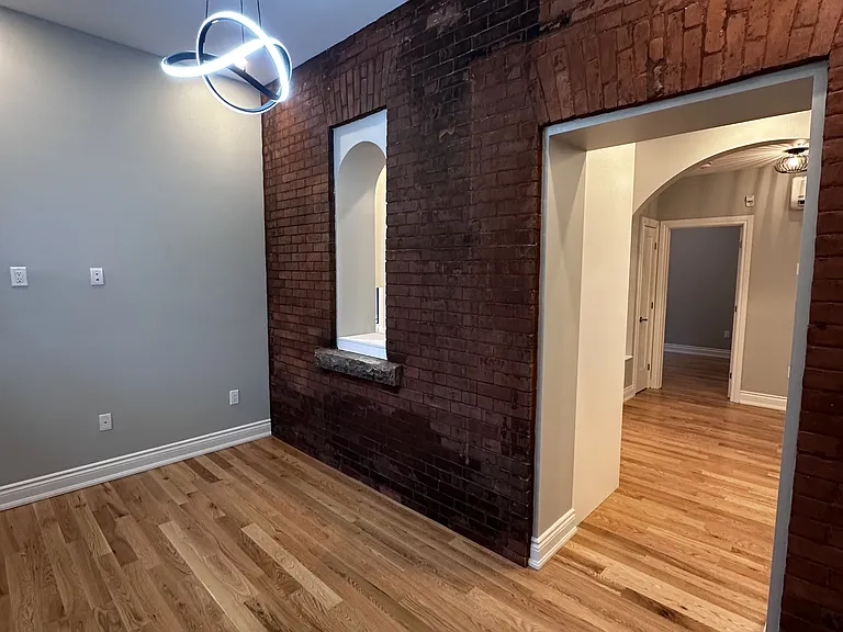 157-159 James St — Photo 2