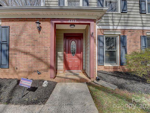 3rd image of 6312 Forest Way Dr
