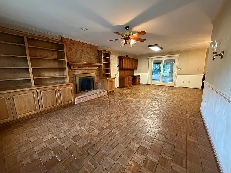 5206 Meadow Creek Dr — Photo 16