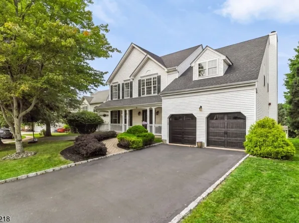 36 Bluebird Way, Raritan Boro, NJ 08869
