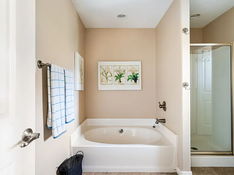 Sandollar Cir — Photo 37