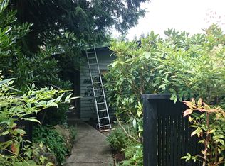 8005 46th Ave SW, Seattle, WA 98136