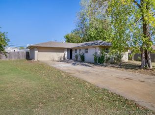 11925 E 1st St S, Tulsa, OK 74128