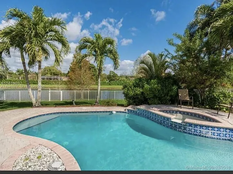 12841 Country Glen Dr — Photo 11