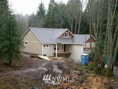 8706 Long Lake Road photo 1
