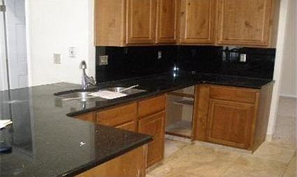 2nd image of 17 E 14th Pl