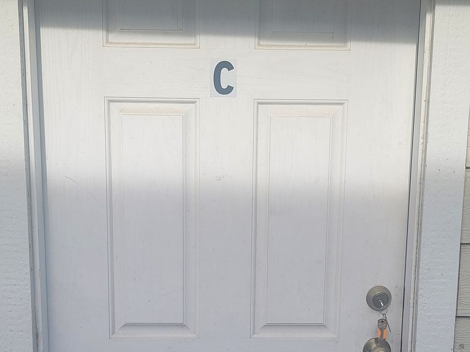 1st image of 2215 Northridge Ave #C