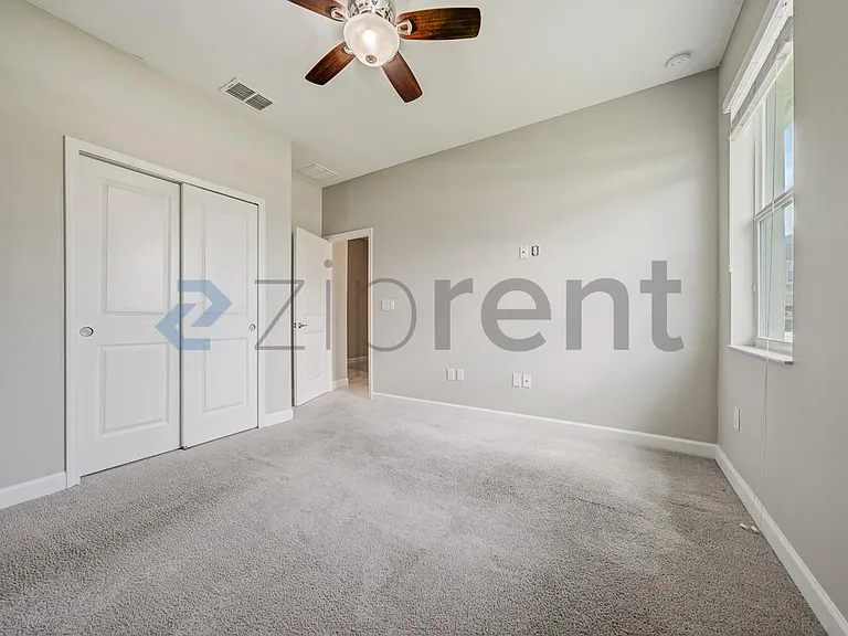 11729 Winterset Cove Dr — Photo 7