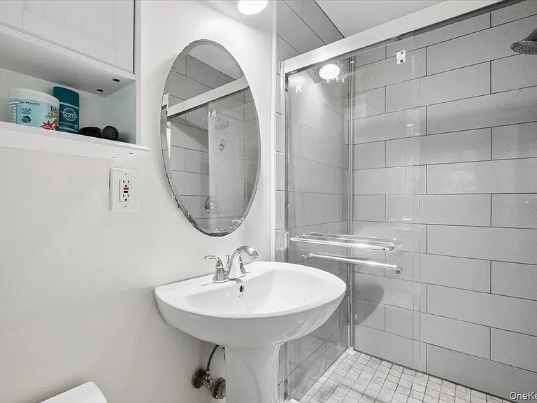 5 Agnes Cir — Photo 16