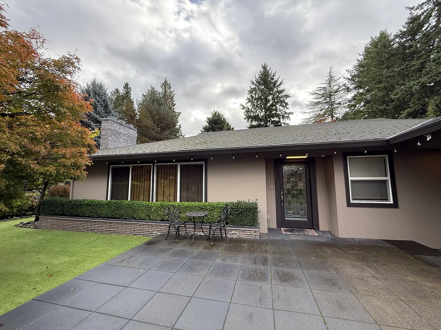 4 bed, 4.5 bath, 2500 sqft, $5,300 — Photo 4