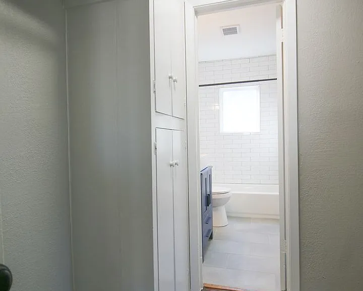 2018 E 12th St Fourplex — Photo 14