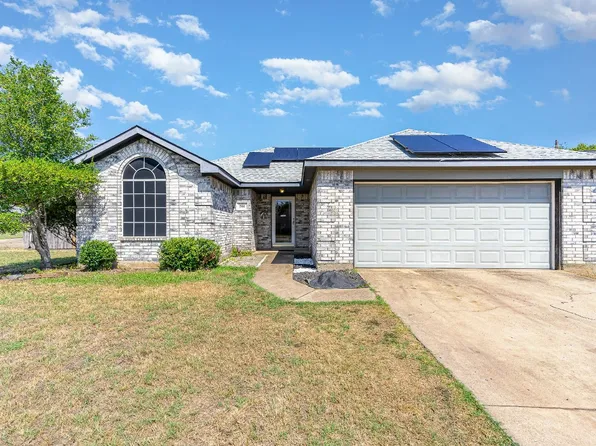 501 Starling Dr, Desoto, TX 75115