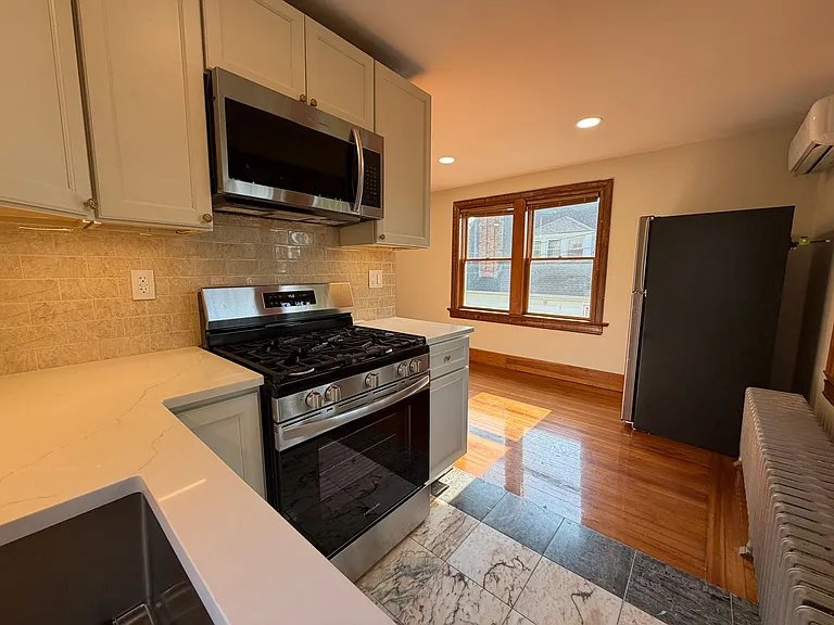 161 Park Hill Ave #2 — Photo 11