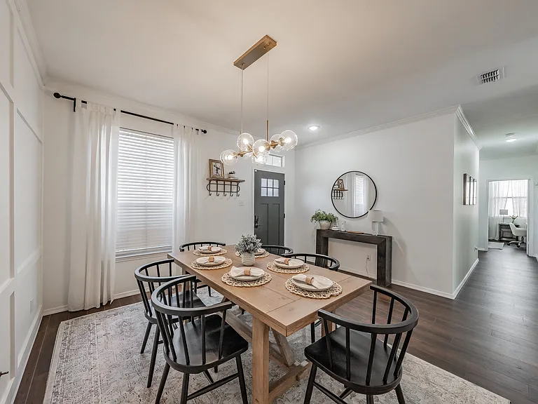 2304 Hickory Ct — Photo 13