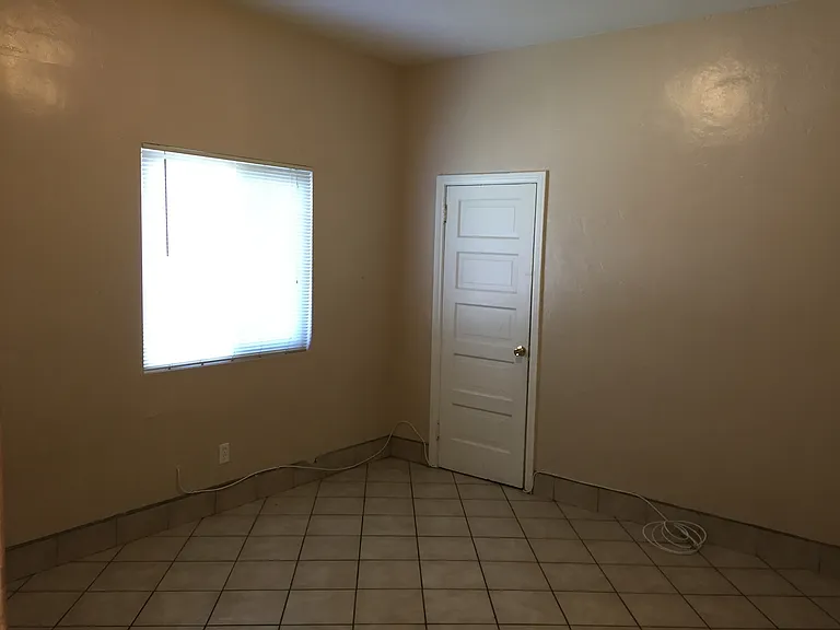 8605 Cypress Ave #3 — Photo 7
