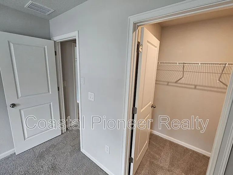 19403 Blue Pond Dr — Photo 39