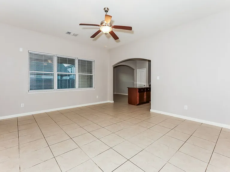 4144 Tower Ln — Photo 3