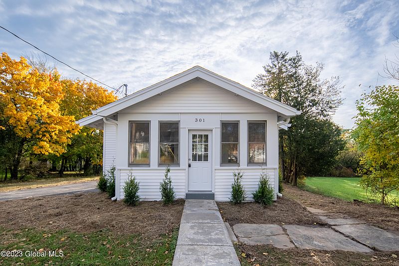 2nd image of 301 Central Avenue