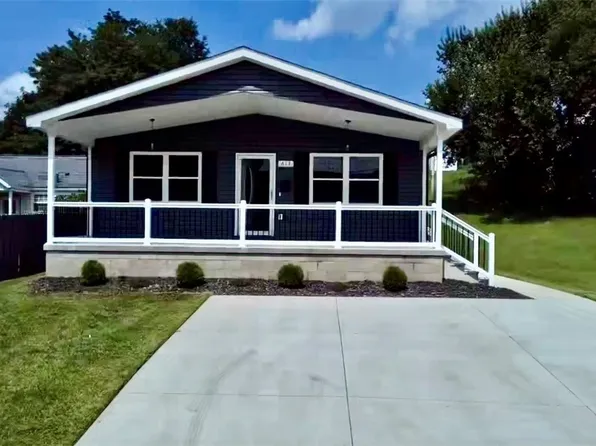 613 21st St, Vienna, WV 26105