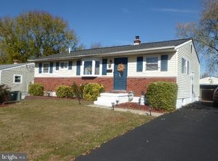 9 Auburn Dr, New Castle, DE 19720