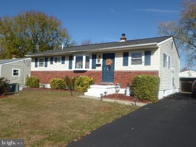 9 Auburn Dr, New Castle, DE, 19720